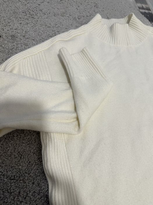 Дамски мек Пуловер