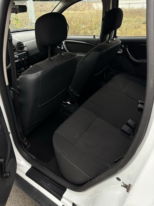 Dacia Duster 2011 1.5 dCi Euro 5 110 CP 6+1 Viteze AC Clima Jante