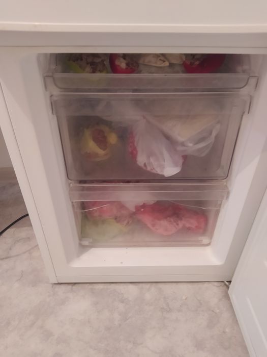 Холодильник сатылады срочно