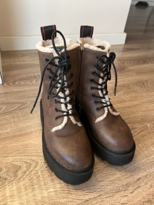 Ghete îmblănite Replay de iarnă