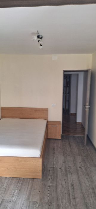 Apartament de închiriat