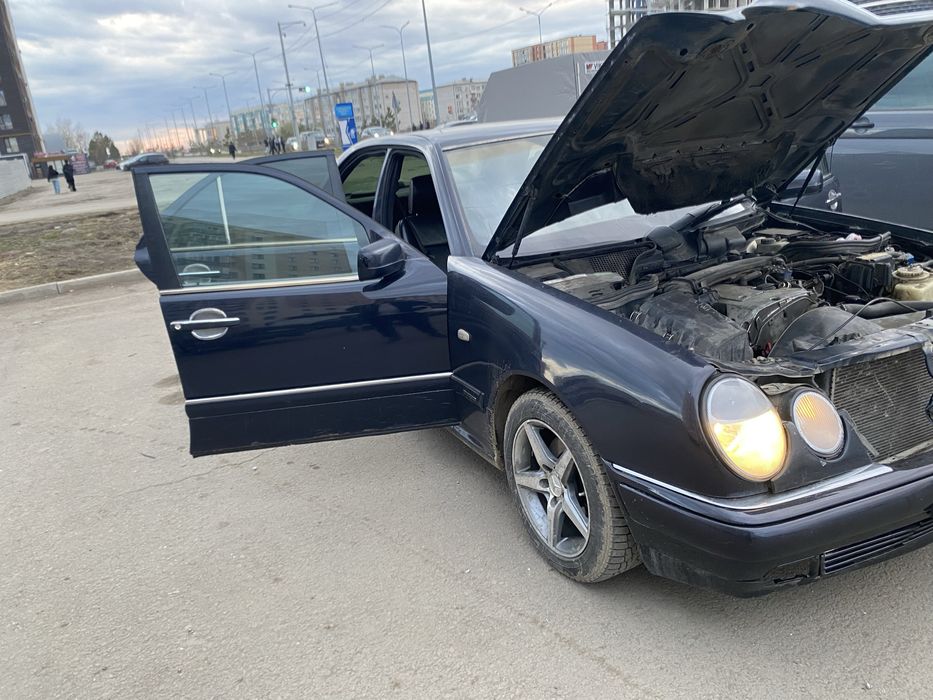 Продам Мерседес Е класс