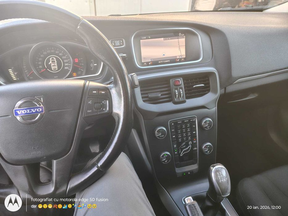 De vanzare Volvo V40,D3 unic propietar in tara.
