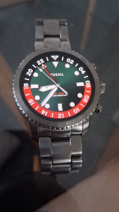 Часовник Fossill