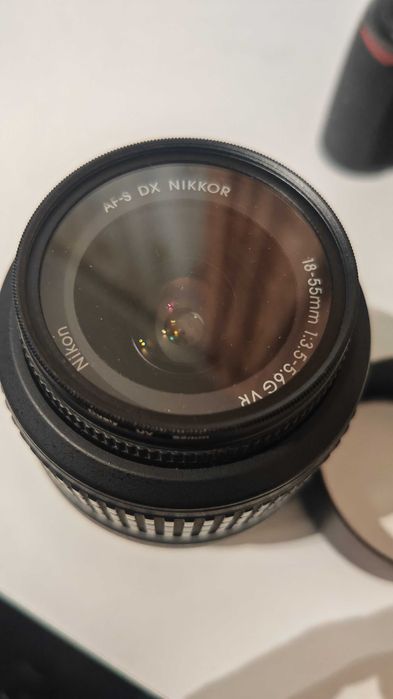 Nikon D3100 cu obiectiv 18-55. 15000 cadre