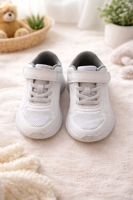 Кроссовки детские