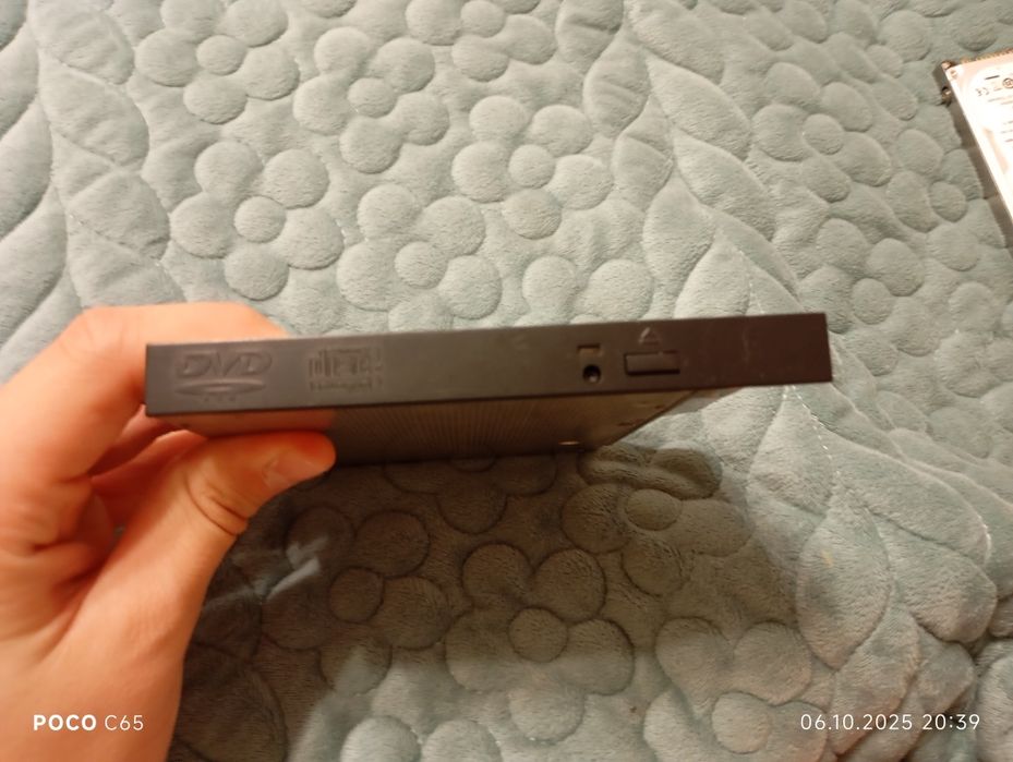 Продам ноутбук 2000