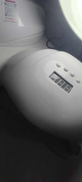 Лампа для маникюра