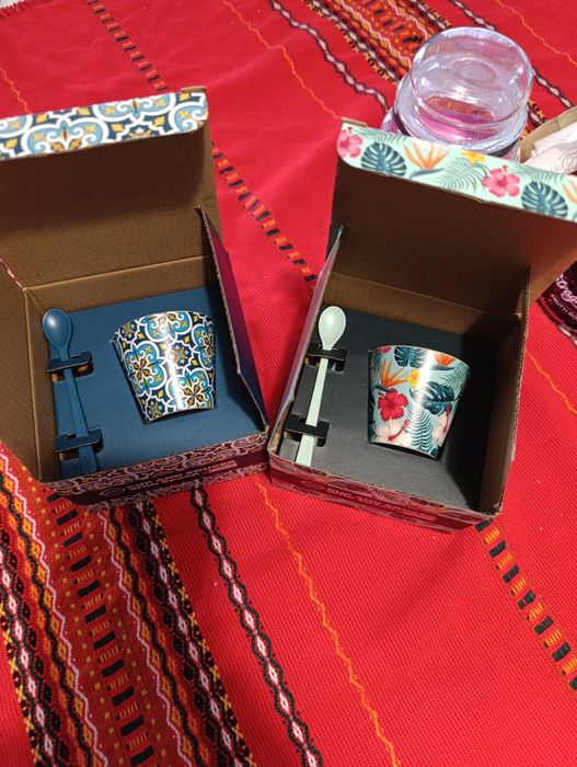 Подаръчни чаши от рециклирана пластмаса