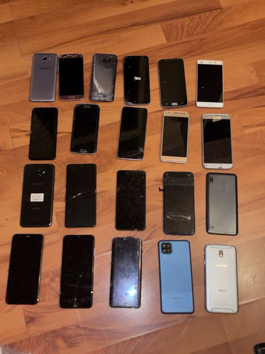 Lot telefoane si componente