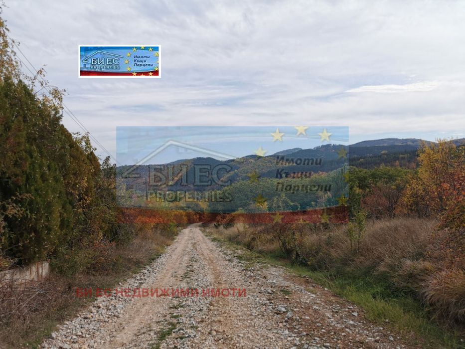Къща в с. Гълъбовци 105 м² и двор 600m²