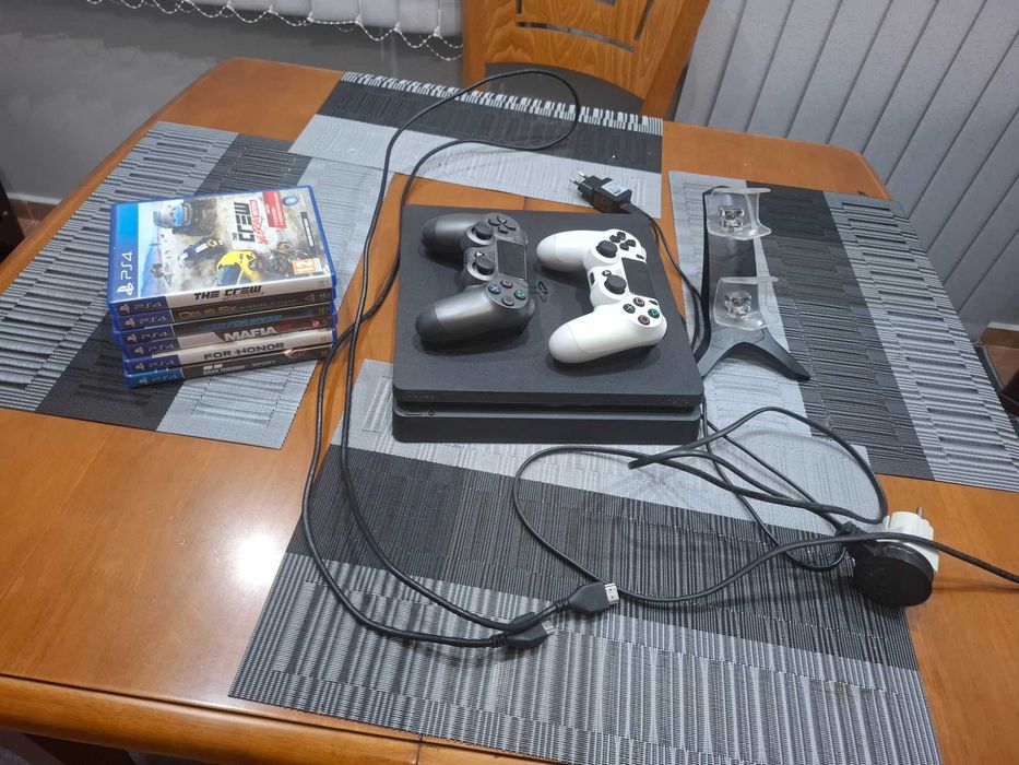 Playstation 4 Slim