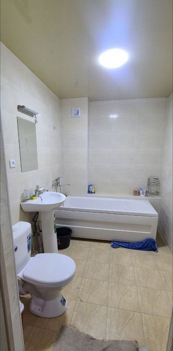 Аренда Тансикбаев Новостройка 2.хонали 80-кв.м Факат Оилага берилади