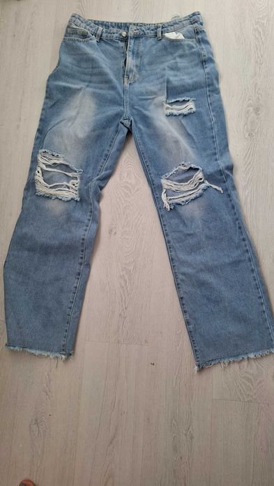 Blugi Pull&Bear si Shein