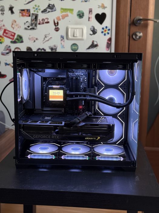 PC Gaming RTX 5070ti R7 9800x3d 32gb