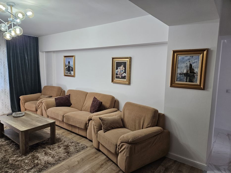 Vând apartament situat central, 96 mp utili