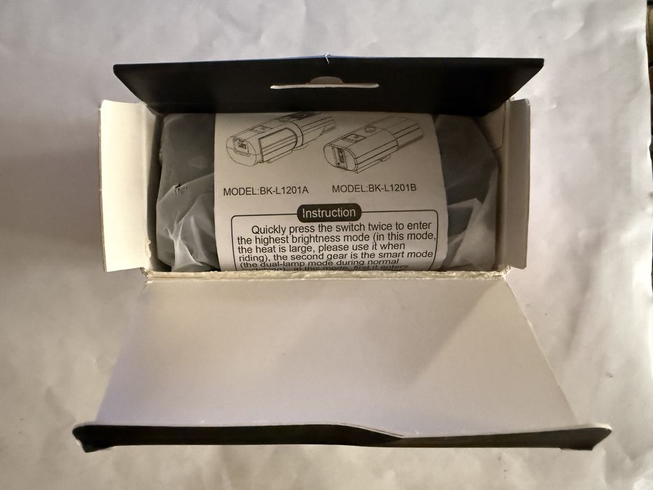 Фарче 1000 лумена (4000 mAh батерия) + "звънец"