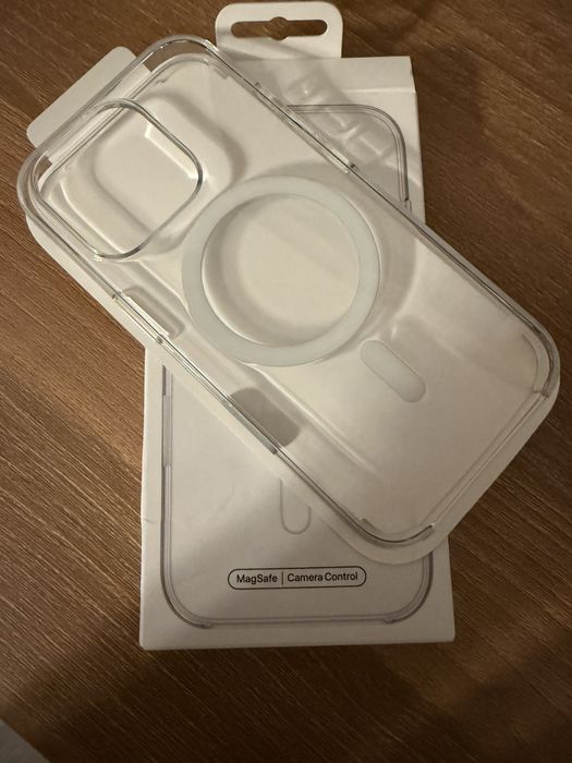 Husa Iphone 16 pro MagSafe originala Apple