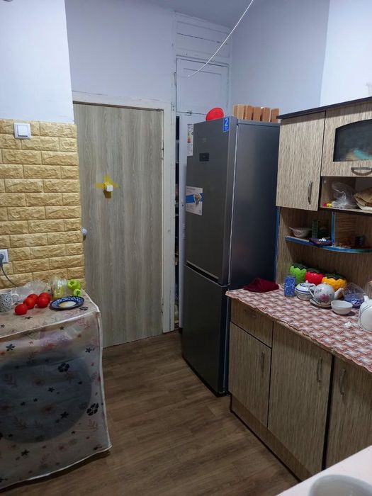 3 хонали уй сотилади Мухайё магазин тепаси