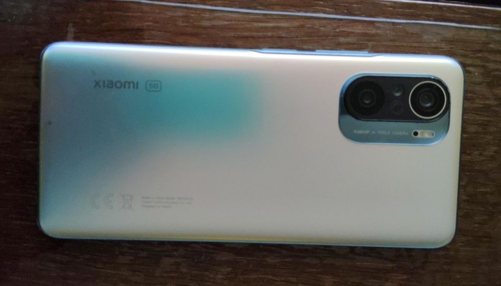 Телефон Xiomi Mi 11 i