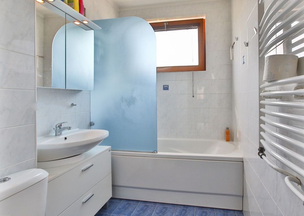 Дава се под наем Тристаен апартамент в София, Лозенец - 125 кв.м за 1200 € - Снимка #4