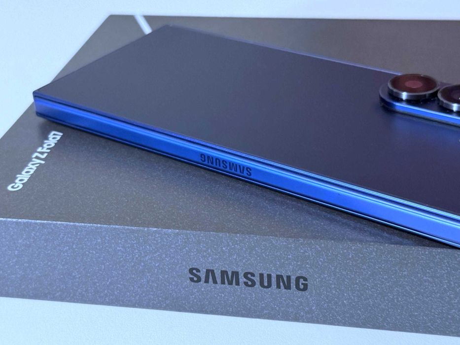 Бартер! 16м.Гаранция! Samsung Galaxy Z Fold 7 512/12GB / 100% Батерия.