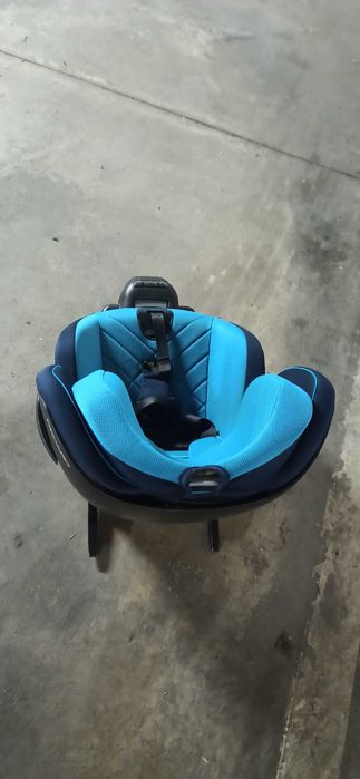 Детско столче за кола RECARO Optia Fix Xenon Blue – ISOFIX (9–18 kg)