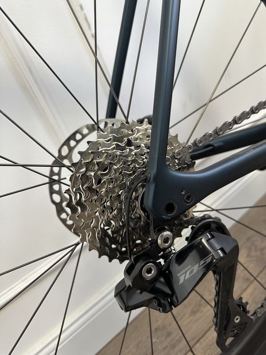 Cursiera Carbon Specialized Roubaix SL8 Comp di2 cu 2x12 speed an 2025