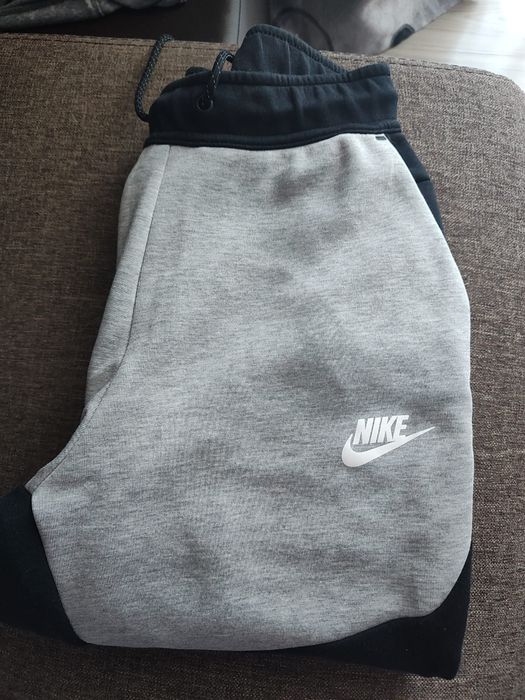 Nike Tech Fleece Bluză+Pantaloni