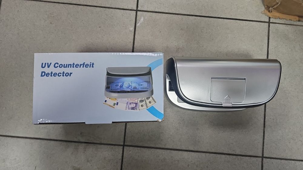 Детектор за фалшиви банкноти – преносим UV детектор с магнитен сензор