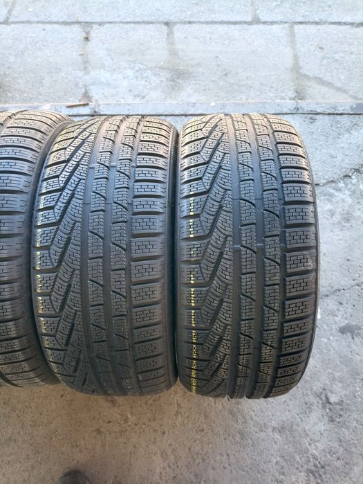4 anvelope de iarna Pirelli 2x295/30 R20 dot3519 2x245/35 R20 dot 3619