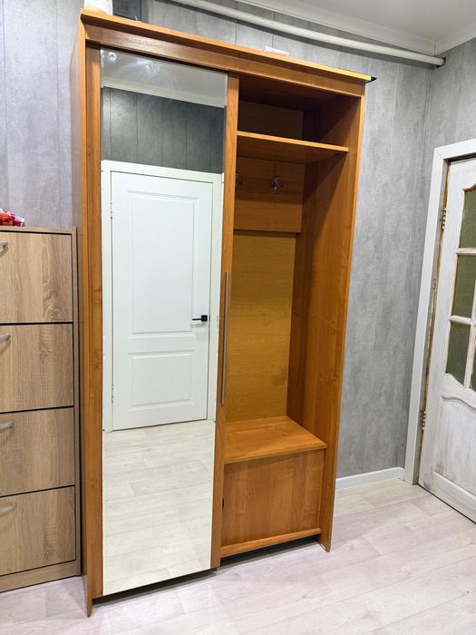 Продам прихожую