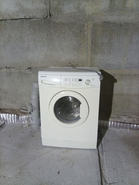 Продаю стиральную машинку автомат
