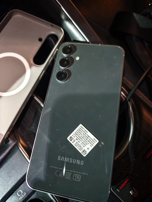 Samsung S23fe продам