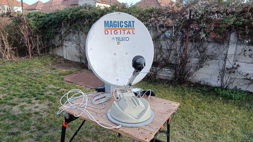 Antena satelit automata marca Teleco Magic Sat