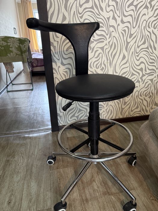 Стул салонный/ студийнный