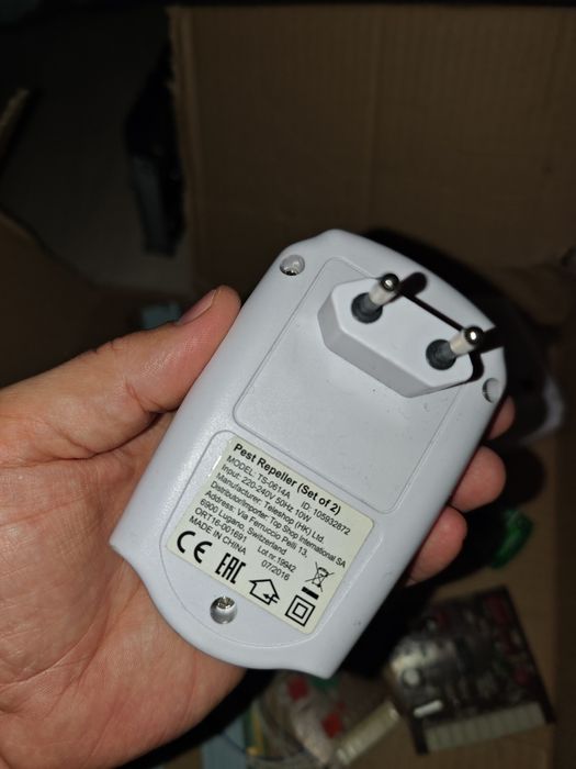 Комплект Ултразвукови устройства против гризачи и насекоми (Швейцарски