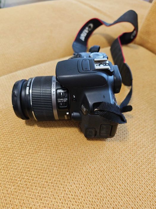 Фотоапарат Canon EOS 650D + Обектив 18-55mm IS – Перфектно състояние + Подарък чанта!