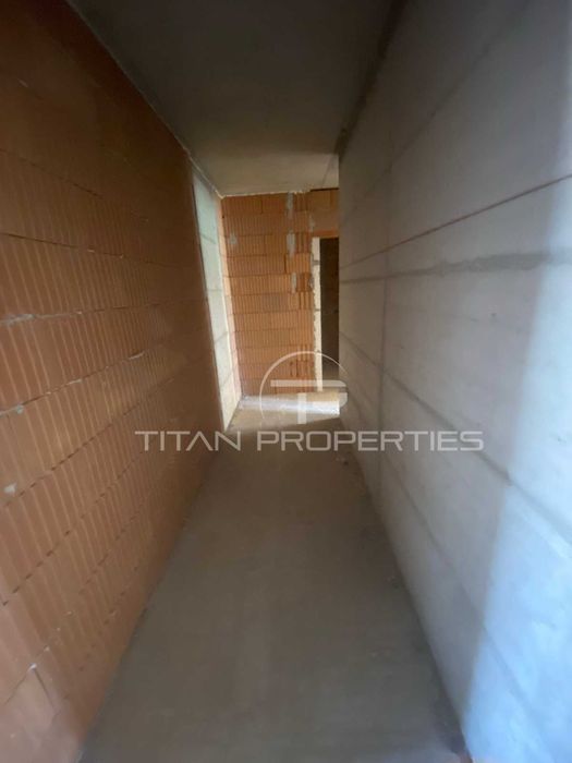 Продава се Тристаен апартамент в Пловдив, Остромила - 97 кв.м за 1135 €/кв.м - Снимка #9