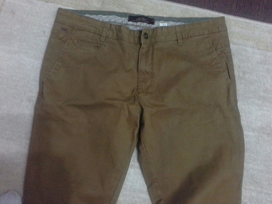Pantaloni ZARA 44