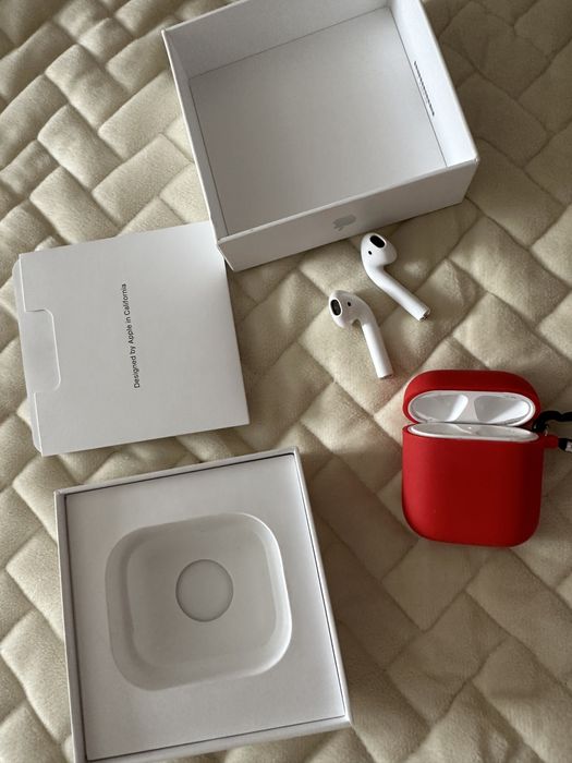 Продам airpods 15.000