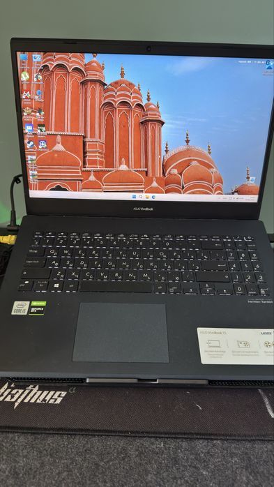 Продам ноутбук asus vivobook