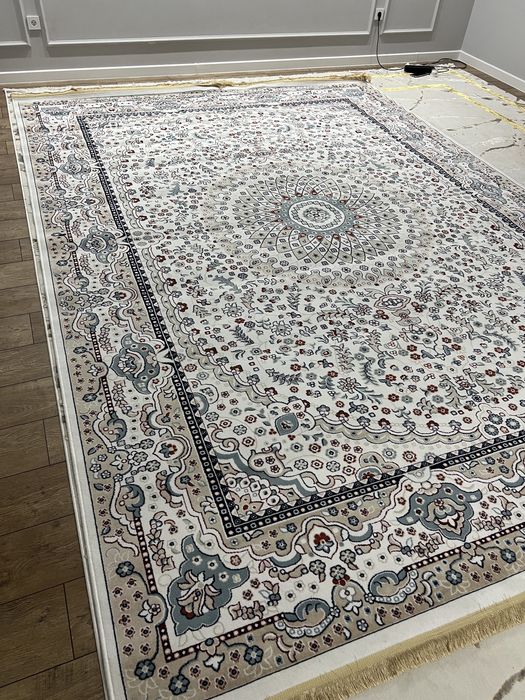 Гостиный ковер..