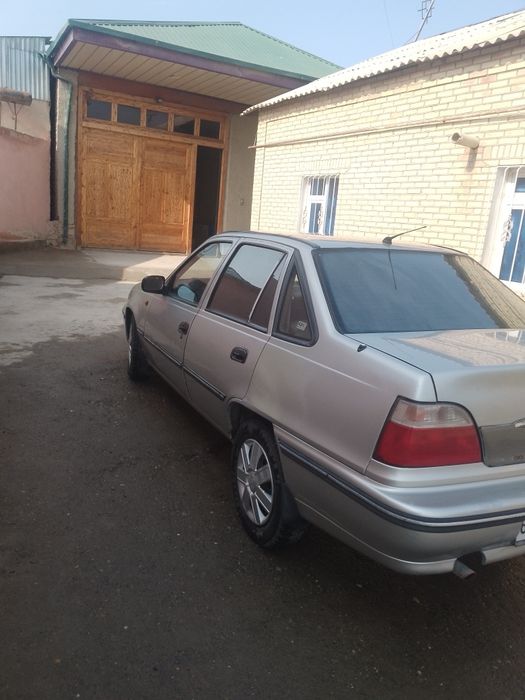 Нексия донс сотилади