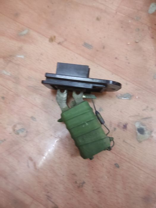 Продам резистор отопителя ваз