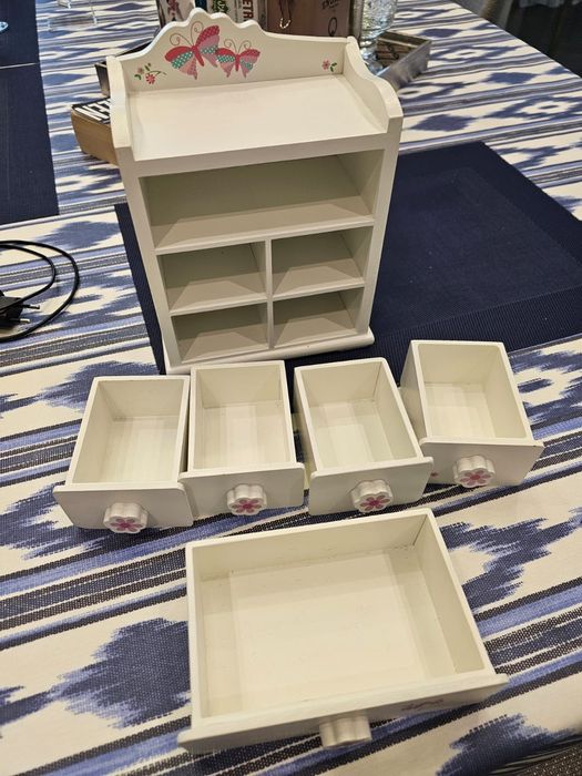 Шкатулка для украшений