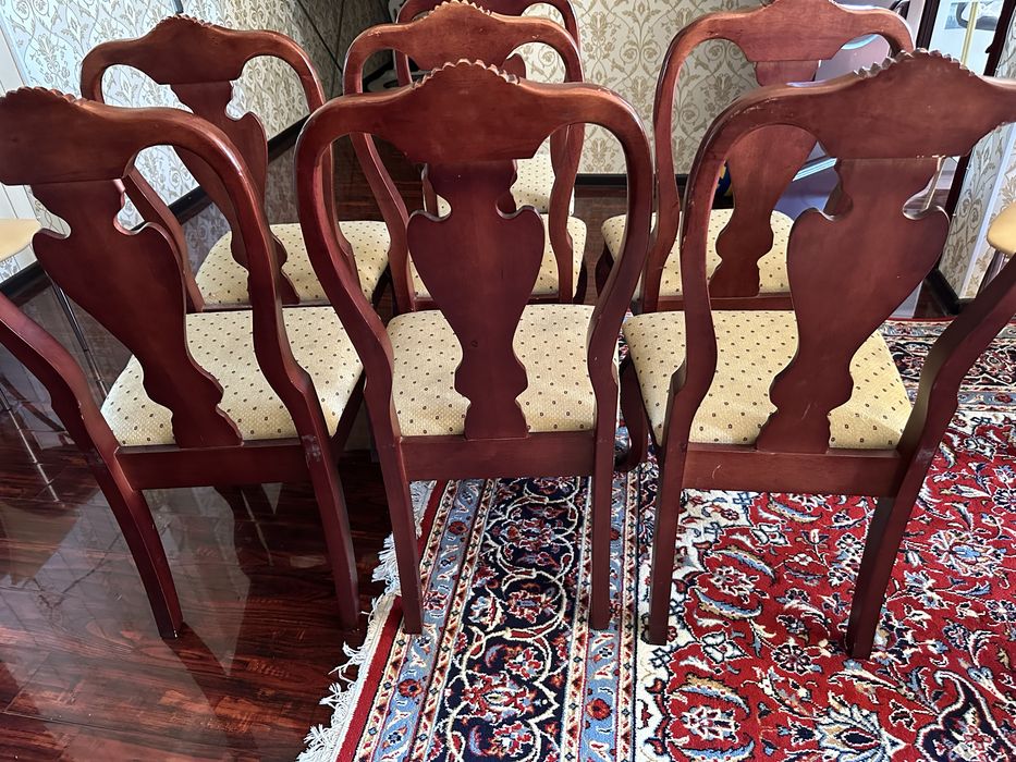 Продам стуля 8 штук