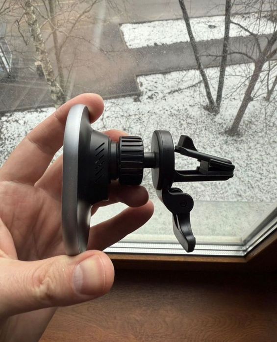 Satechi автомобильная зарядка для телефона