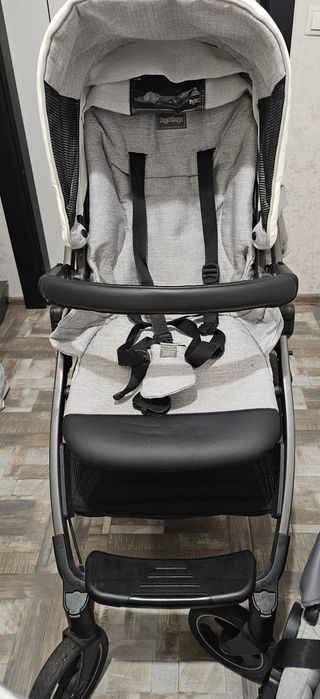 Продавам - детска количка 3 в 1 Peg Perego Book S