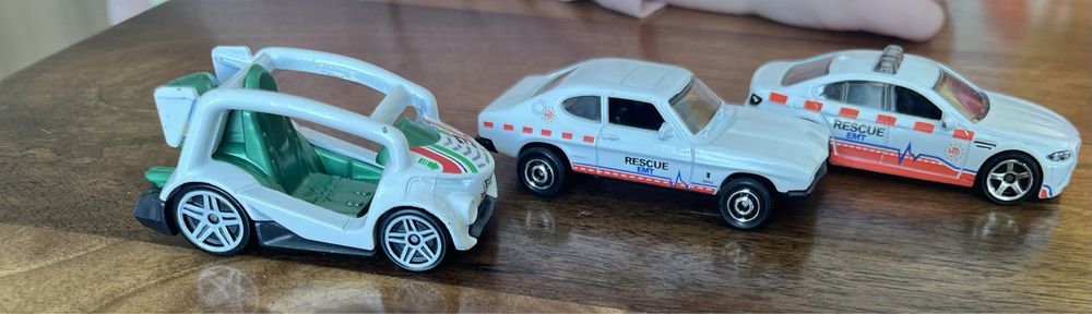 Колички hotweels и други